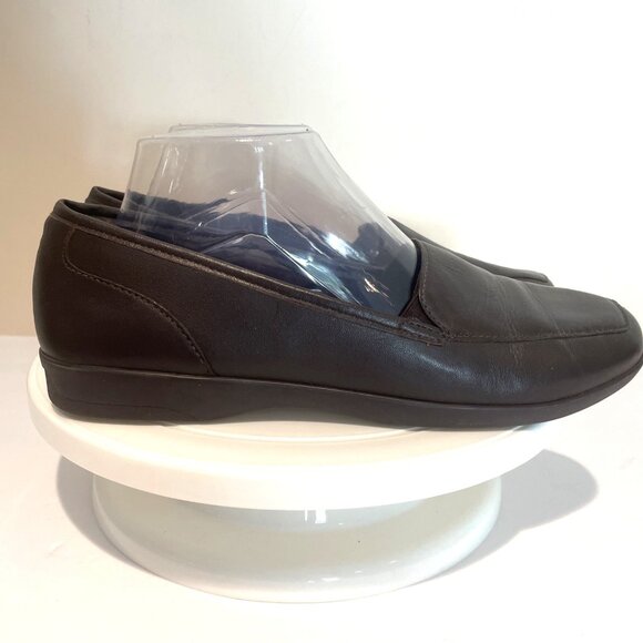 Easy Spirit Womens Leather Slip On Loafers Size 8.5M Brown Square Toe Minimalist - Picture 1 of 13